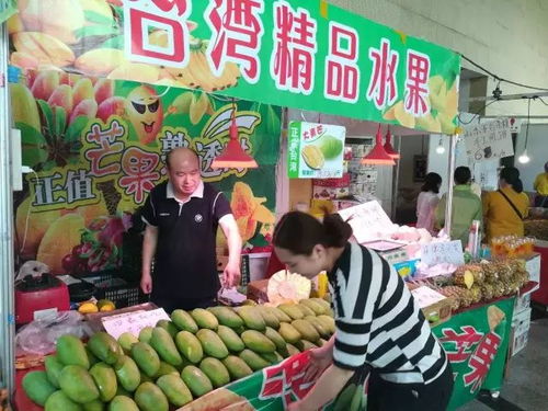 大潤發(fā)北側潤溪廣場羊絨皮草購物節(jié)盛大開啟，農(nóng)副土特產(chǎn)品一應俱全，只等您來！